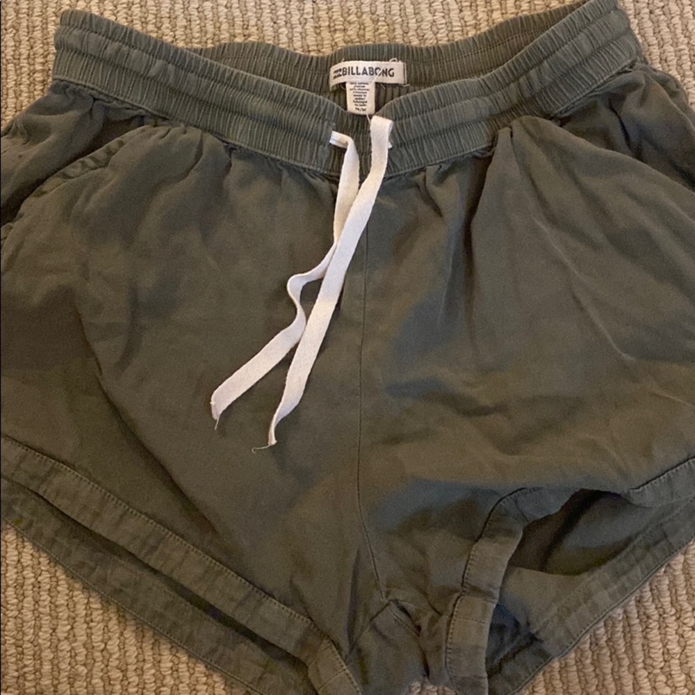 Billabong road trippin shorts